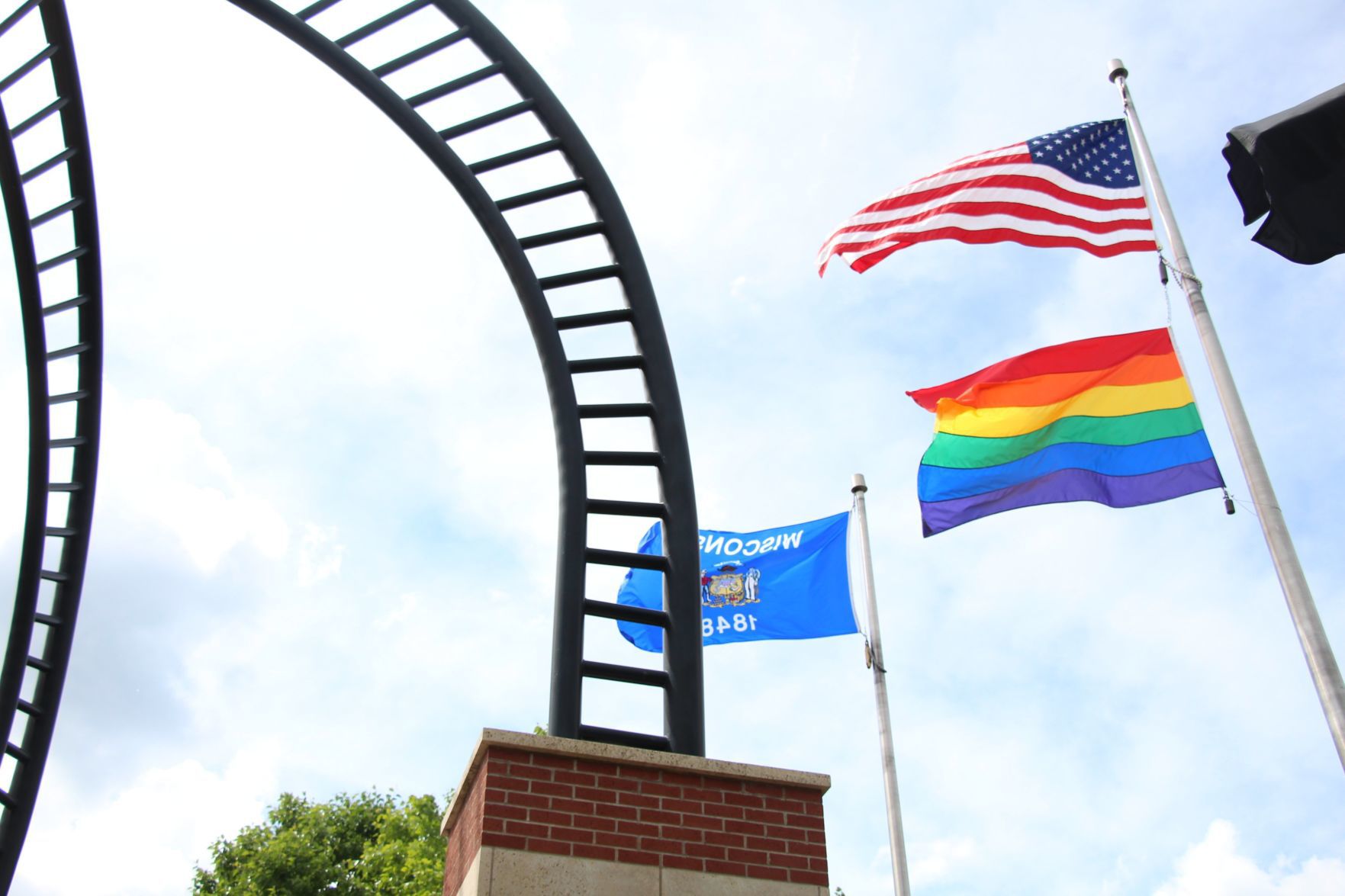 UWL Flag.jpg